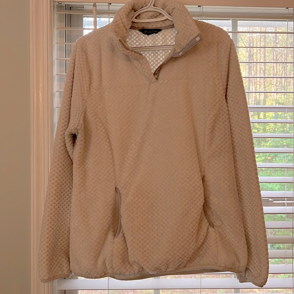 Eddie Bauer 4-snap fleece with pockets